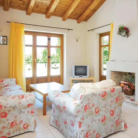Markantonata Sleeps 4 Air Con Wifi Villa